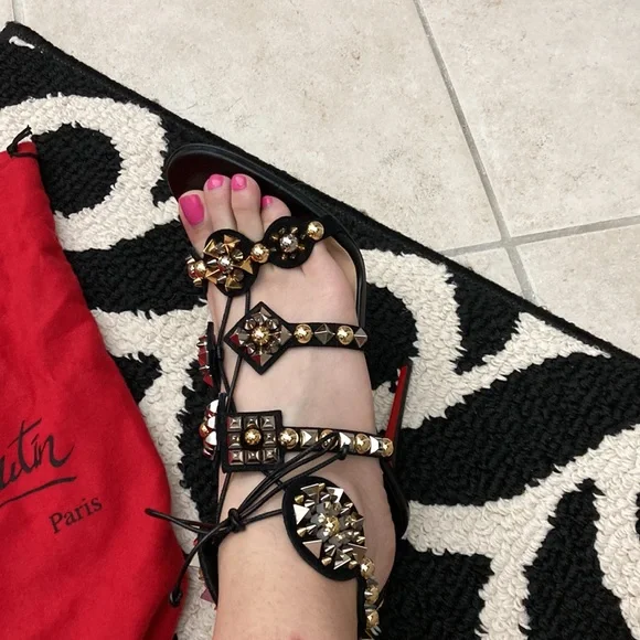 Rare Louboutin Kaleikita heels new - Picture 9 of 16